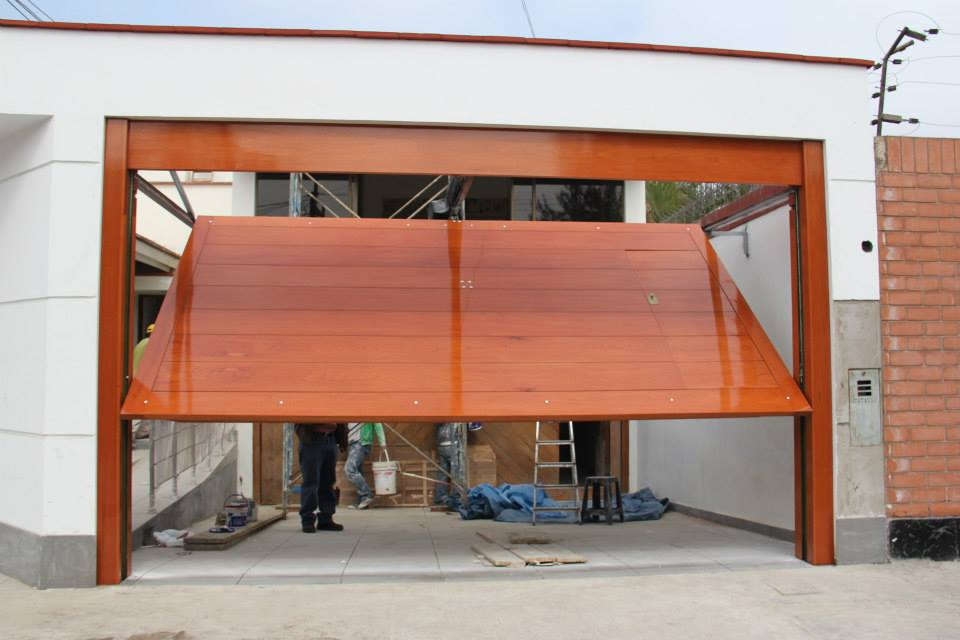 PUERTAS LEVADIZAS VICMA